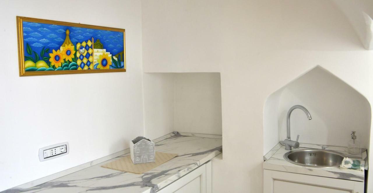 Casa Baldassarre Остуни Екстериор снимка