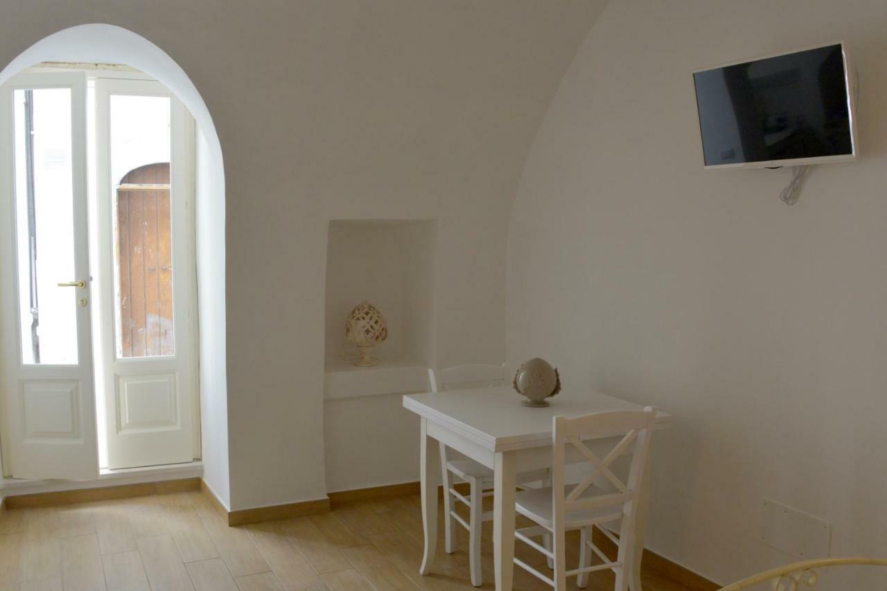 Casa Baldassarre Остуни Екстериор снимка